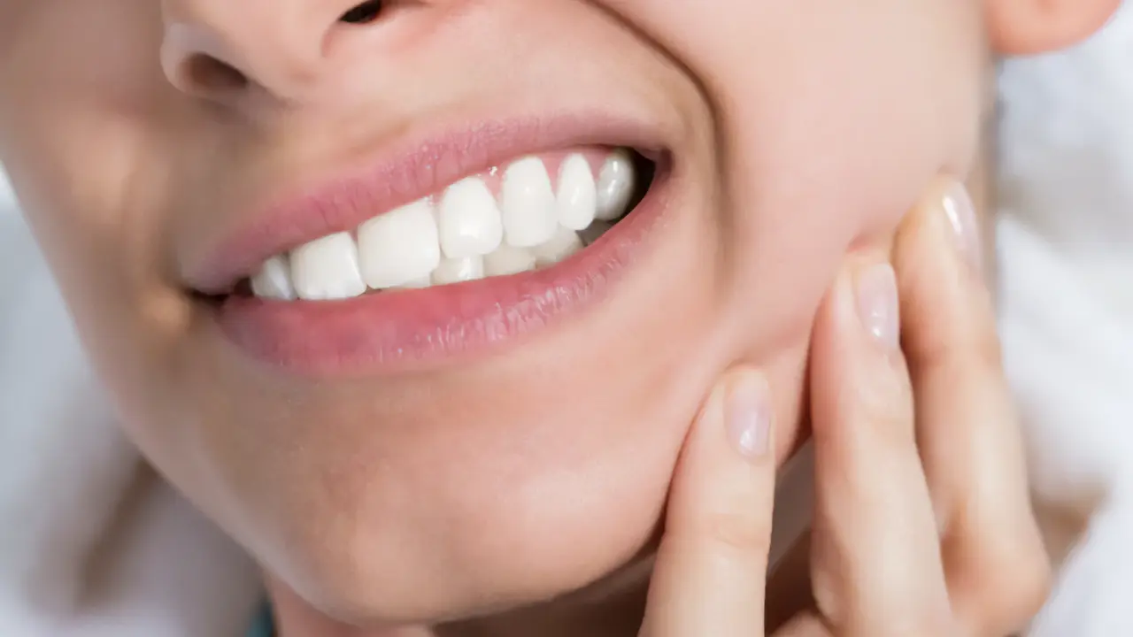 Bruxismo – danni dentali e soluzioni – Studio Fiammenghi Bruxismo - danni dentali e soluzioni - Studio Fiammenghi