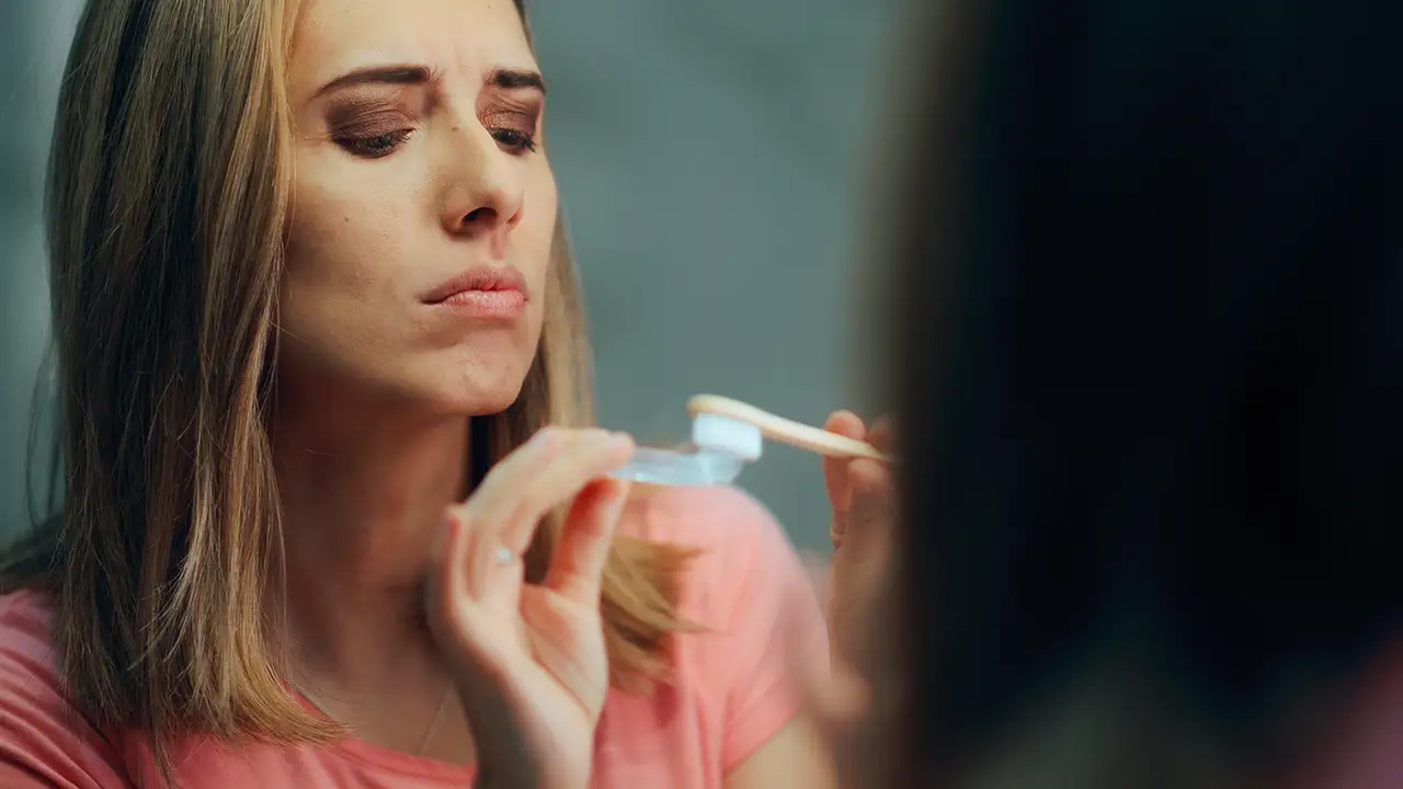 Come Pulire l’Apparecchio Trasparente – Studio Fiammenghi – Dentista Come Pulire l’Apparecchio Trasparente - Studio Fiammenghi - Dentista