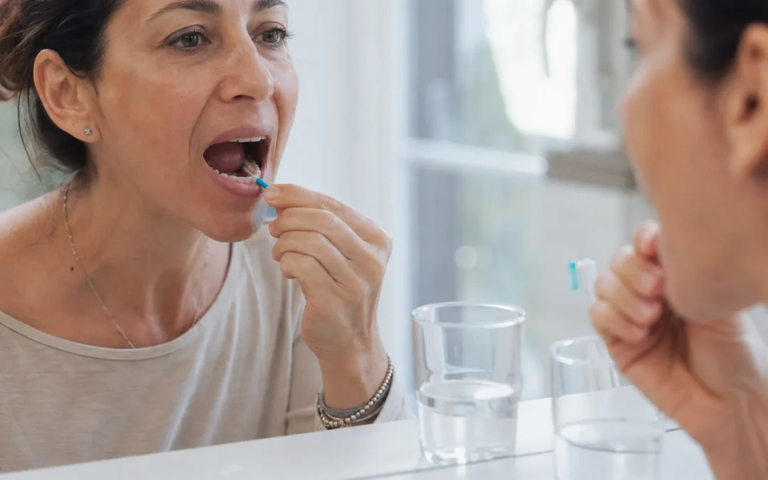 Come tenere gli impianti dentali in salute per anni: il protocollo di igiene professionale a Brescia